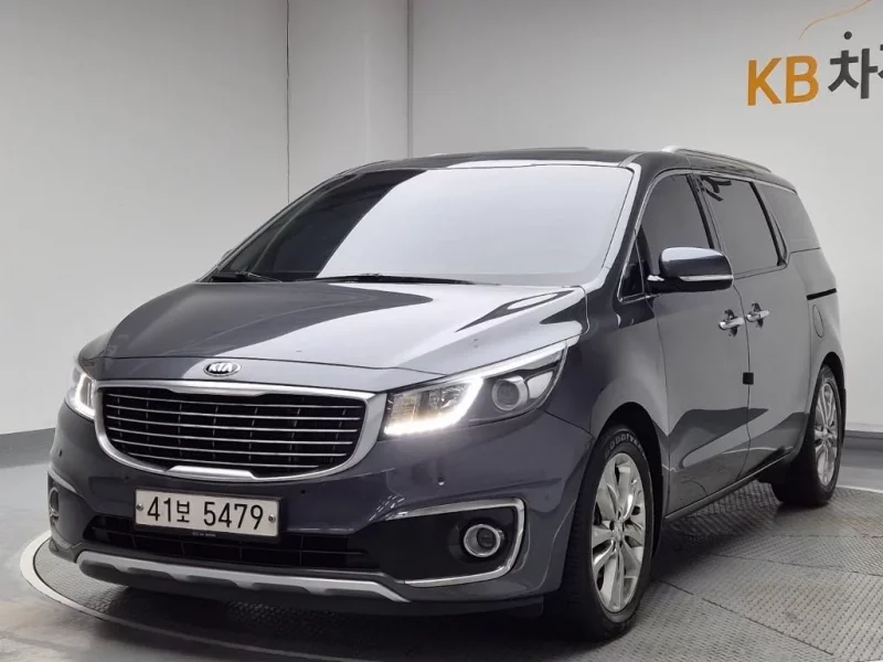 Kia Carnival
