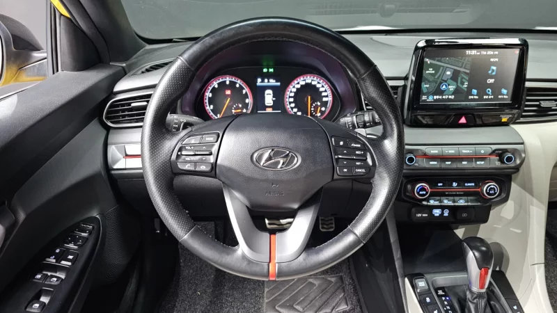 Hyundai Veloster
