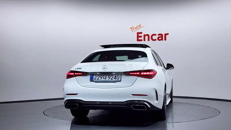 Mercedes-Benz C-Class