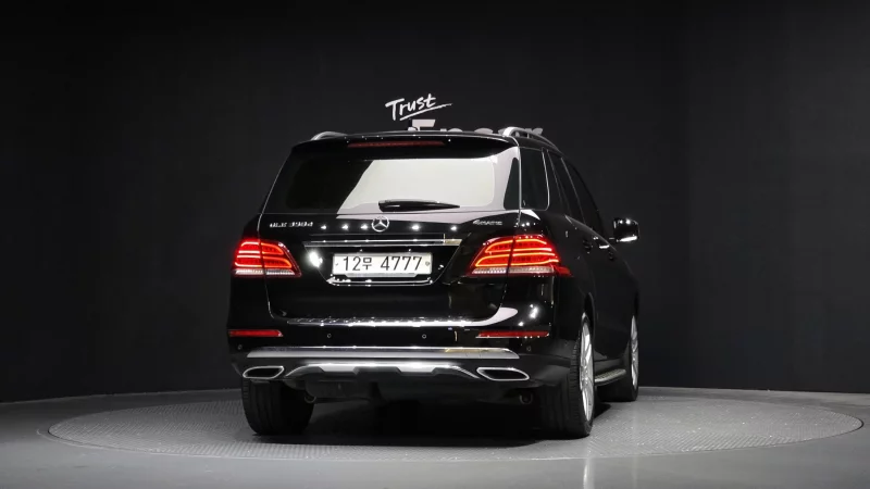 Mercedes-Benz GLE-Class