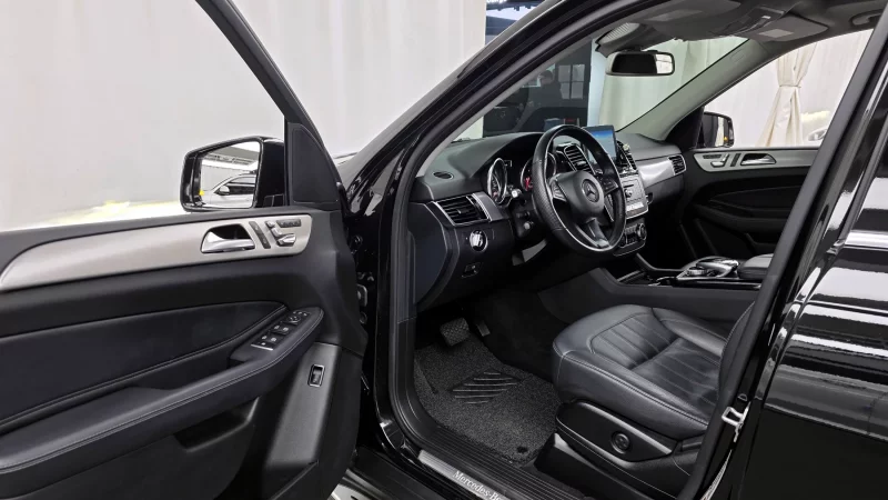 Mercedes-Benz GLE-Class