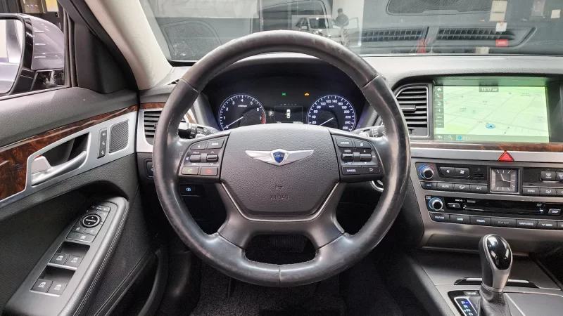 Hyundai Genesis