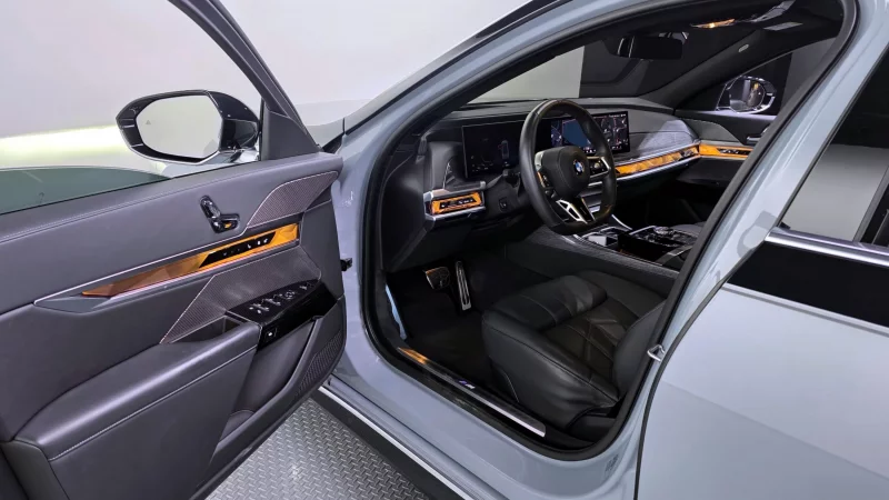 BMW 7-Series