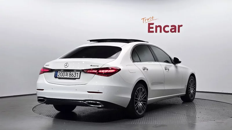 Mercedes-Benz C-Class