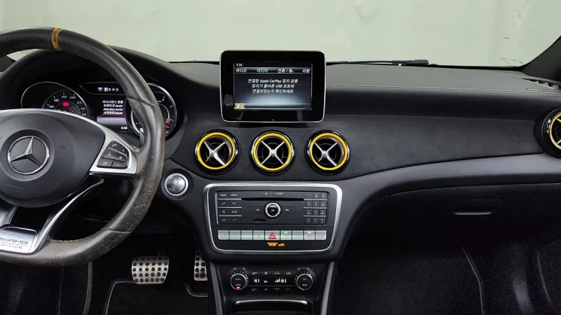 Mercedes-Benz GLA-Class