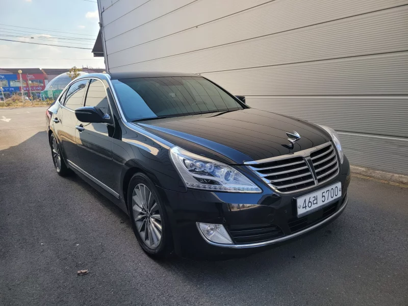 Hyundai Equus