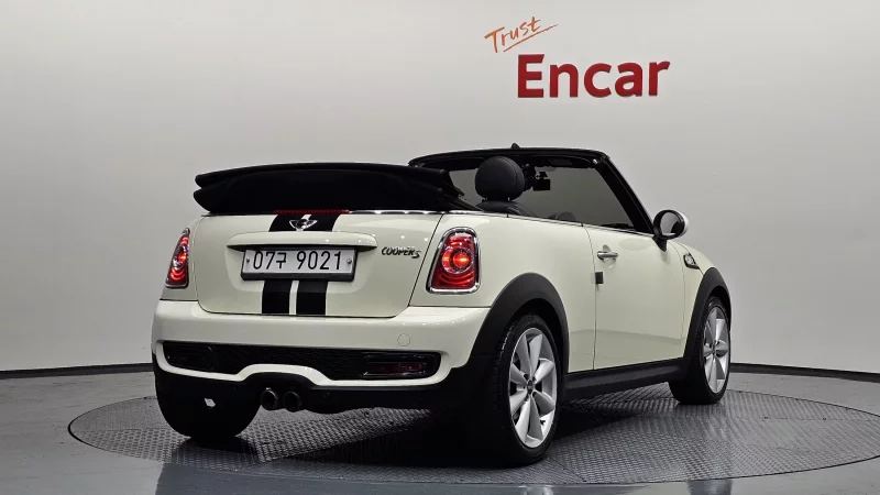 MINI Cooper Convertible