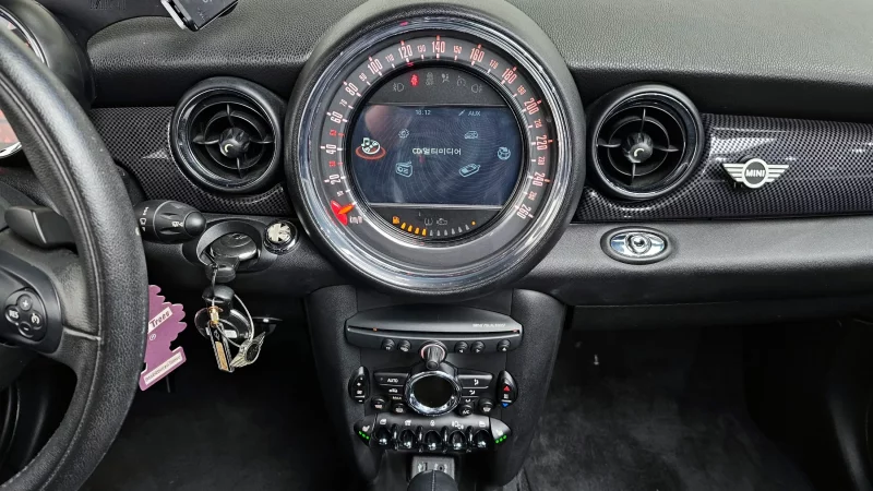 MINI Cooper Convertible