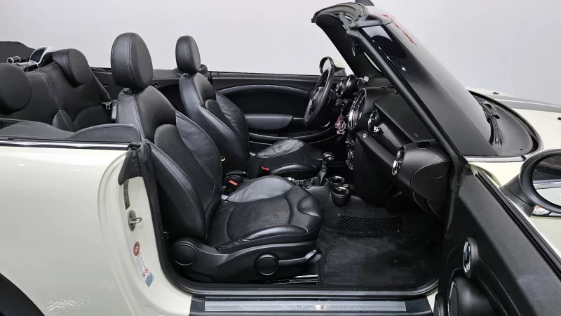 MINI Cooper Convertible