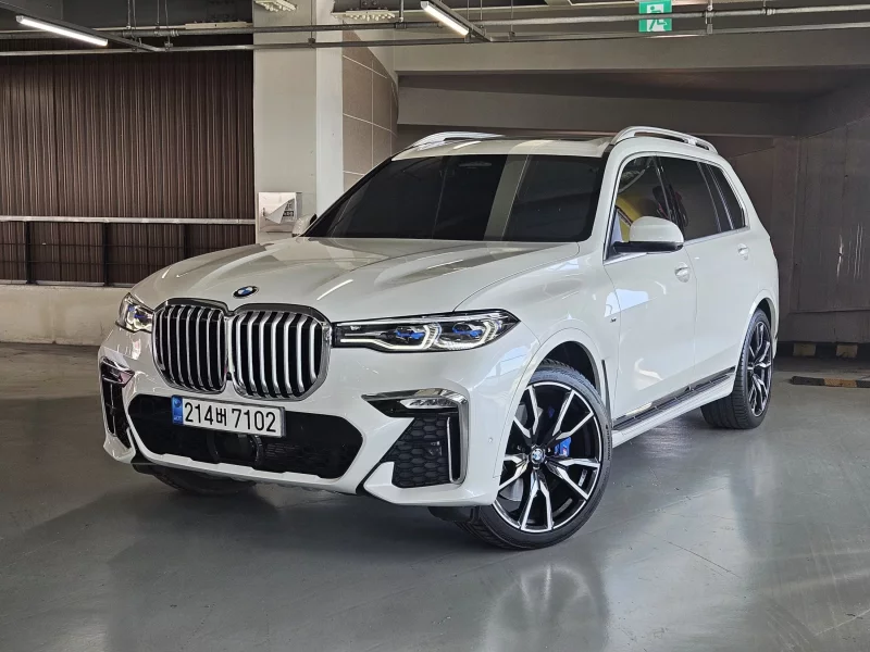 BMW X7