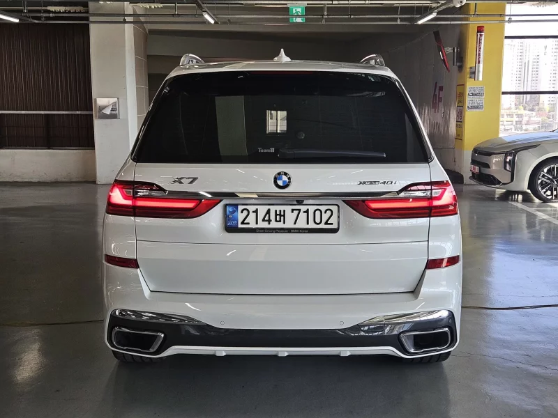 BMW X7