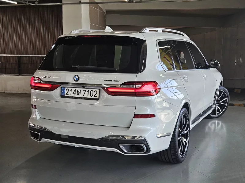 BMW X7