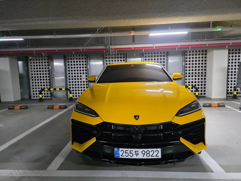 Lamborghini URUS