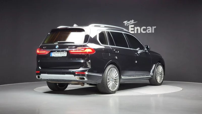 BMW X7