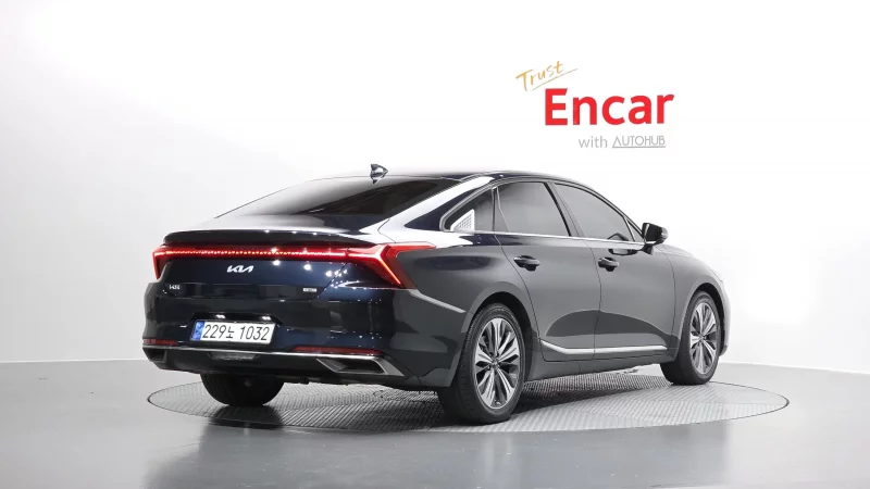 Kia K8