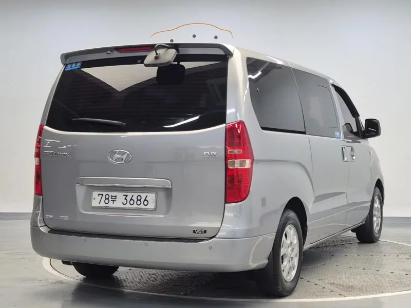 Hyundai Starex