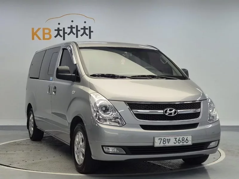 Hyundai Starex