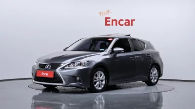 Lexus CT200h