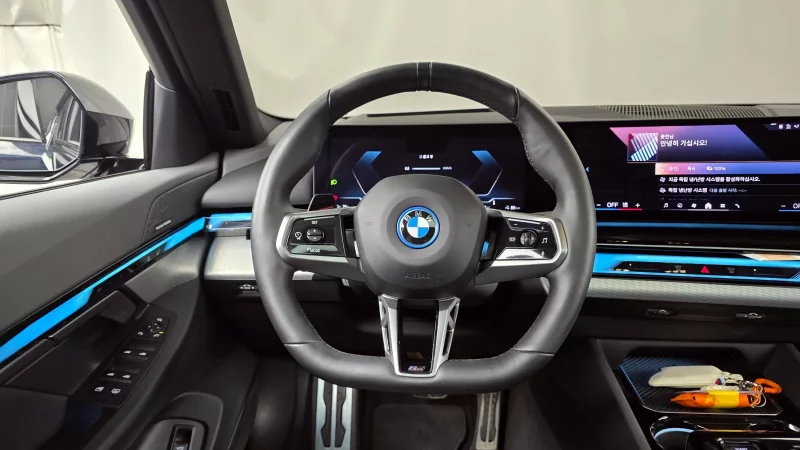 BMW i5