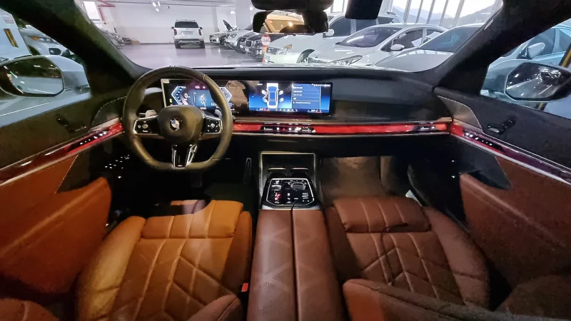 BMW 7-Series