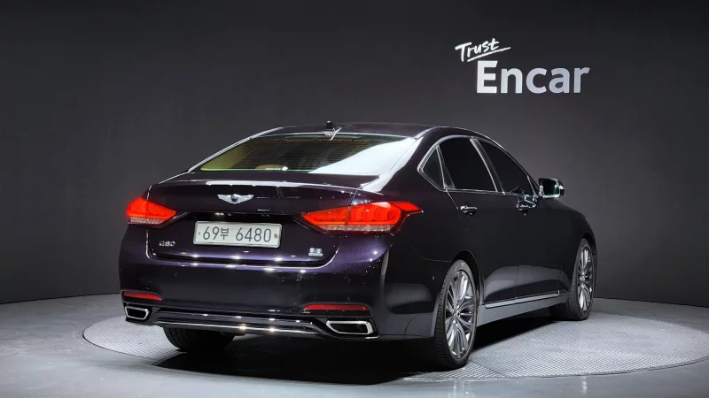 Hyundai Genesis