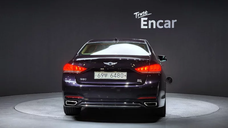 Hyundai Genesis