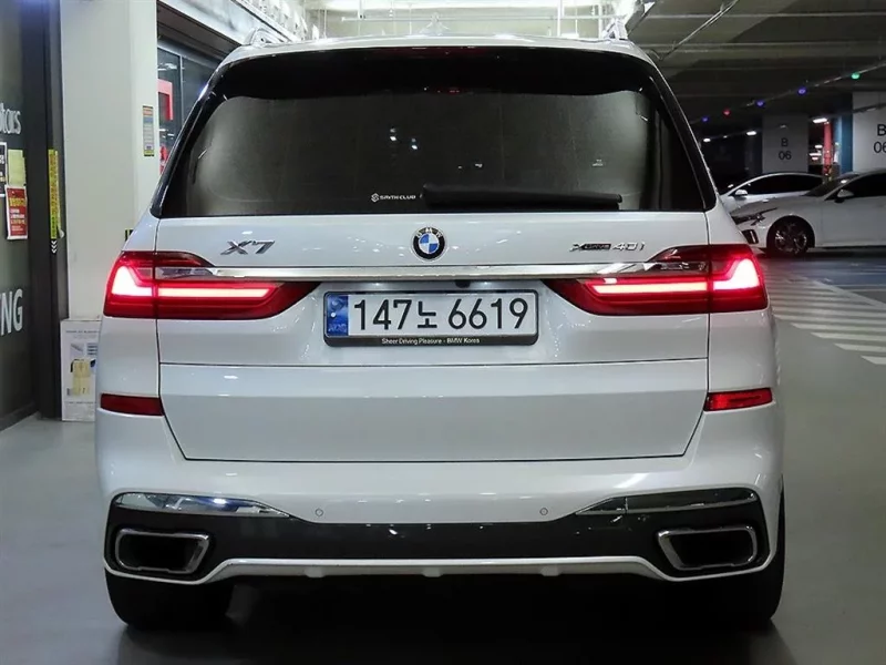 BMW X7