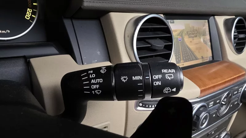 Land Rover DISCOVERY