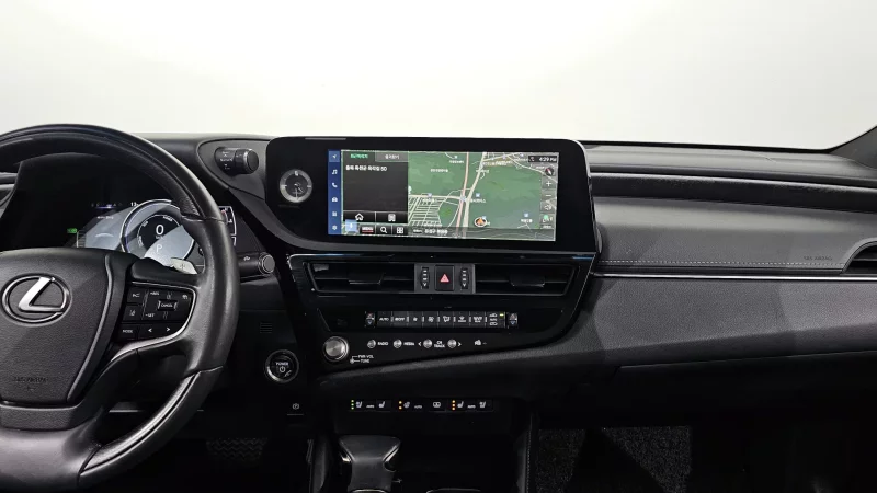 Lexus ES300h