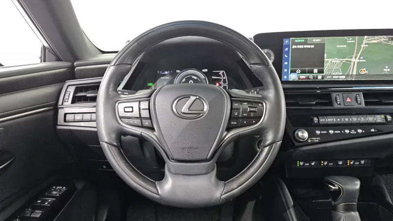 Lexus ES300h