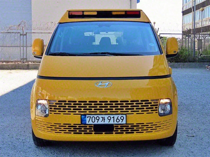 Hyundai Staria