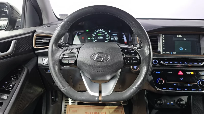 Hyundai Ioniq