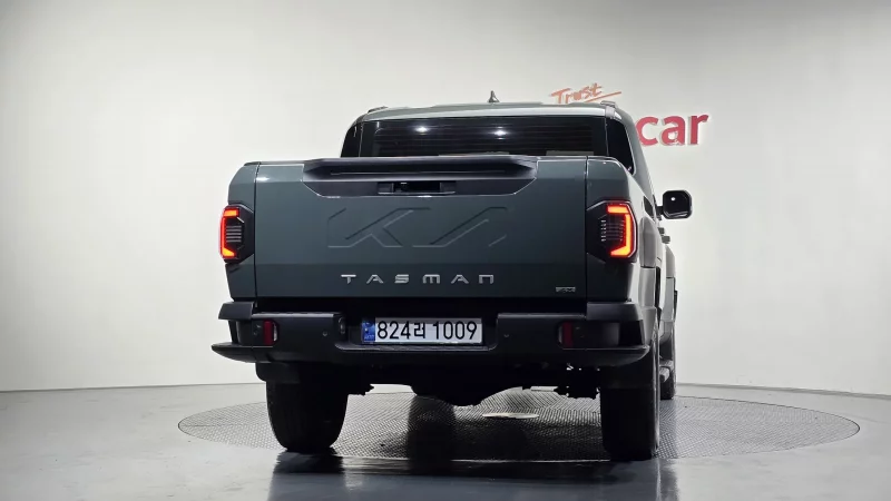 Kia Tasman