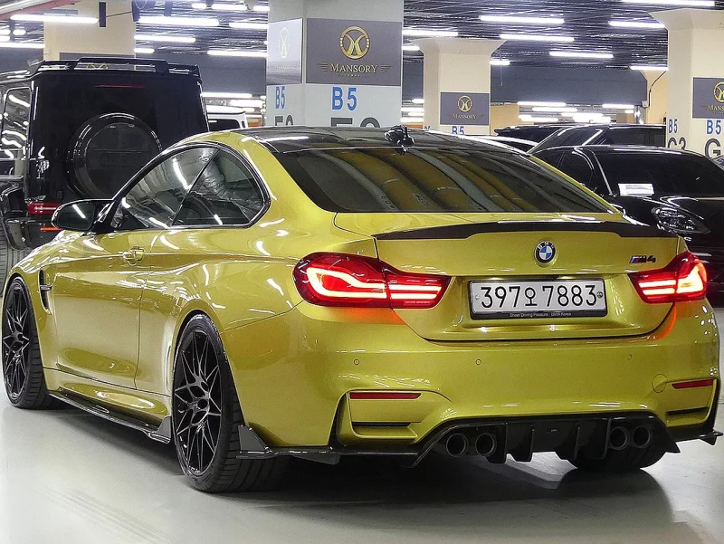 BMW M4