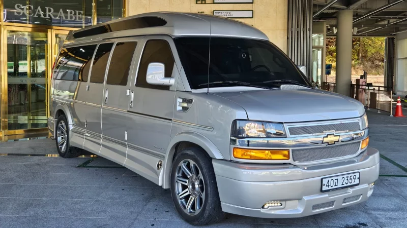 Chevrolet Express Van