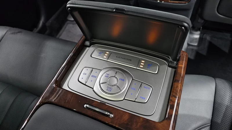 Hyundai Genesis