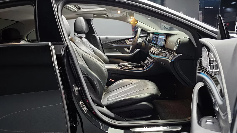 Mercedes-Benz CLS-Class