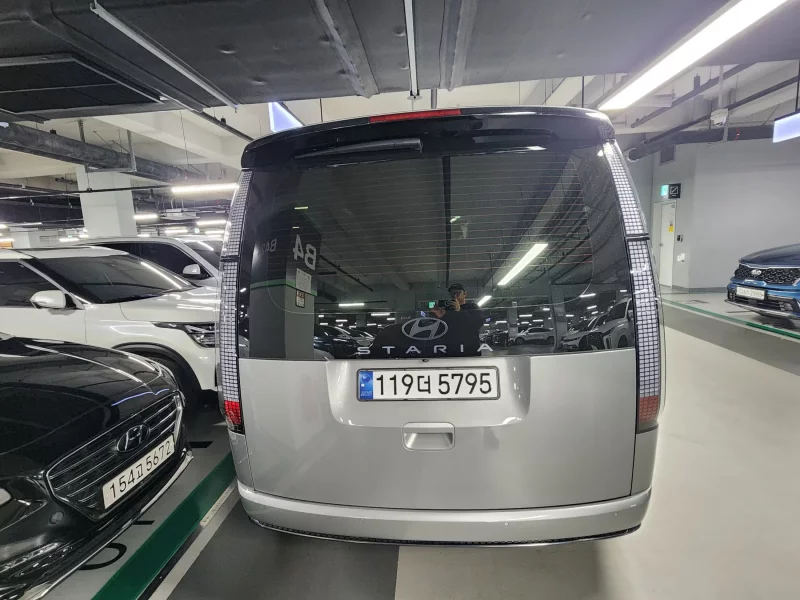 Hyundai Staria