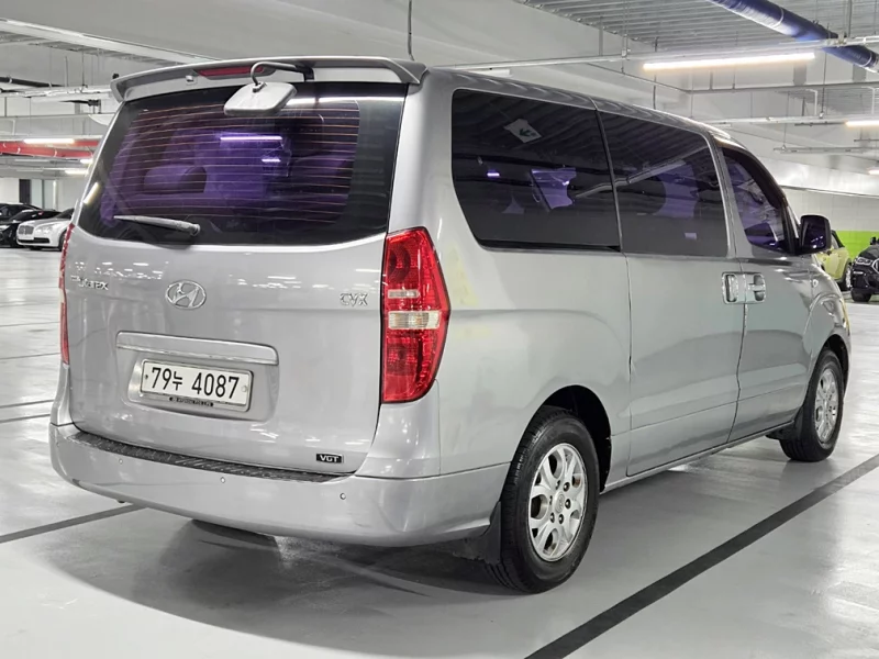 Hyundai Grand Starex