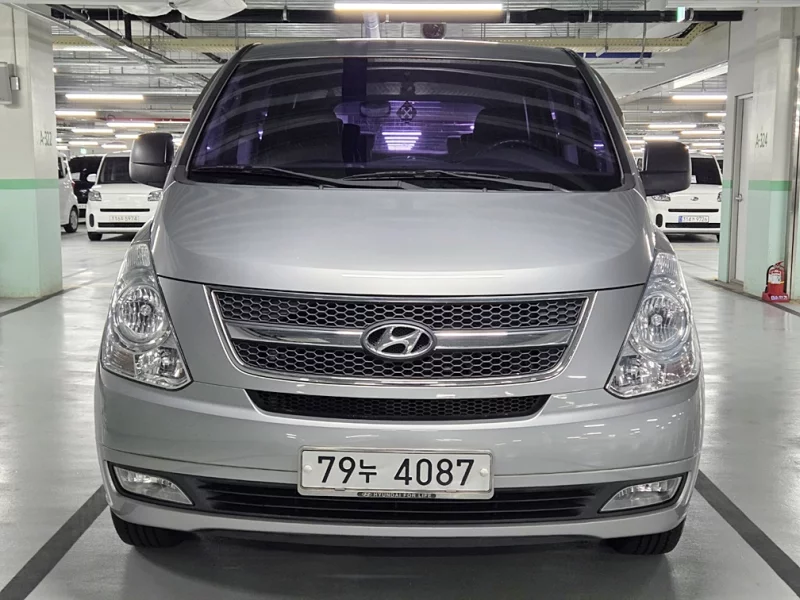 Hyundai Grand Starex