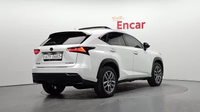 Lexus NX300h