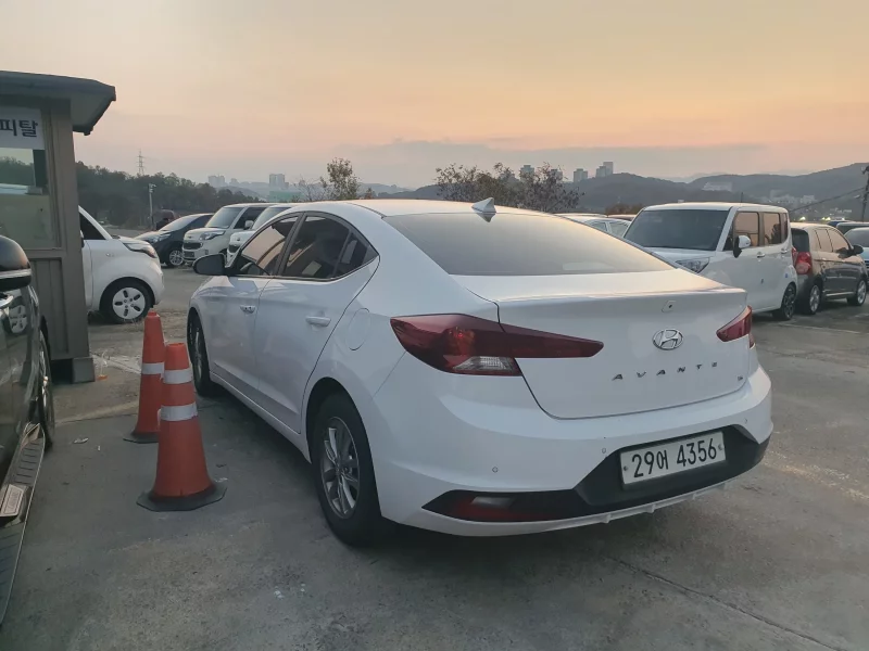 Hyundai AVANTE