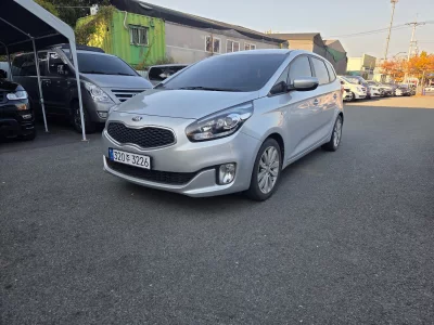 Kia Carens