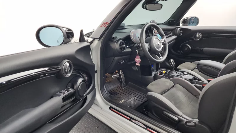 MINI Cooper Convertible