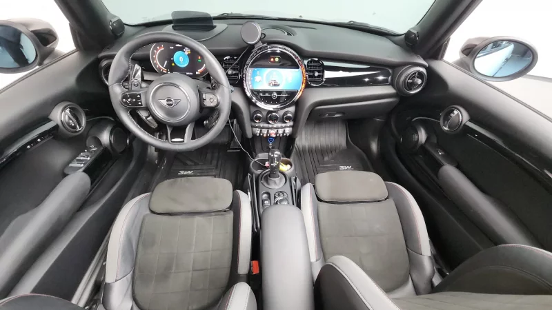 MINI Cooper Convertible