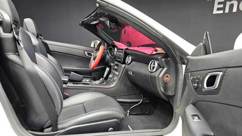 Mercedes-Benz SLK-Class