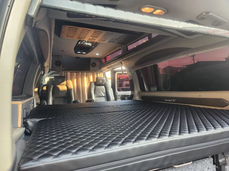 Chevrolet Express Van