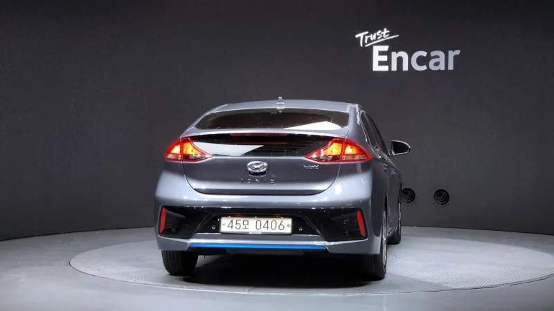 Hyundai Ioniq