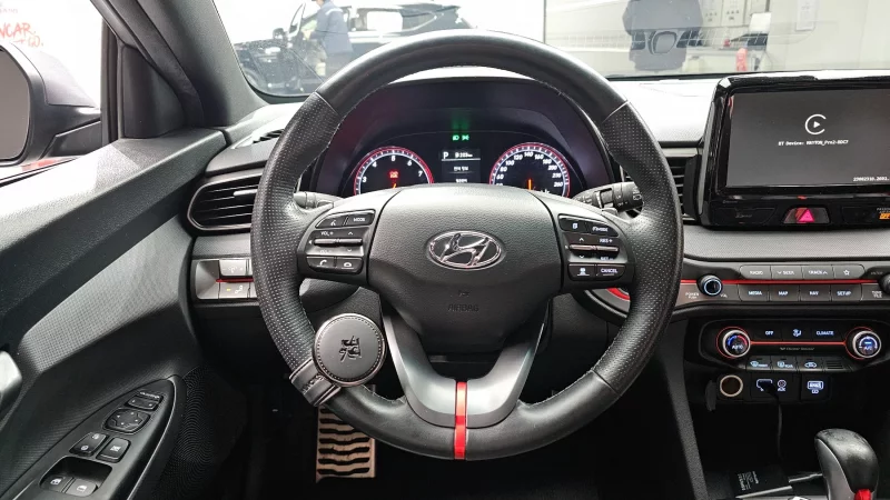 Hyundai Veloster