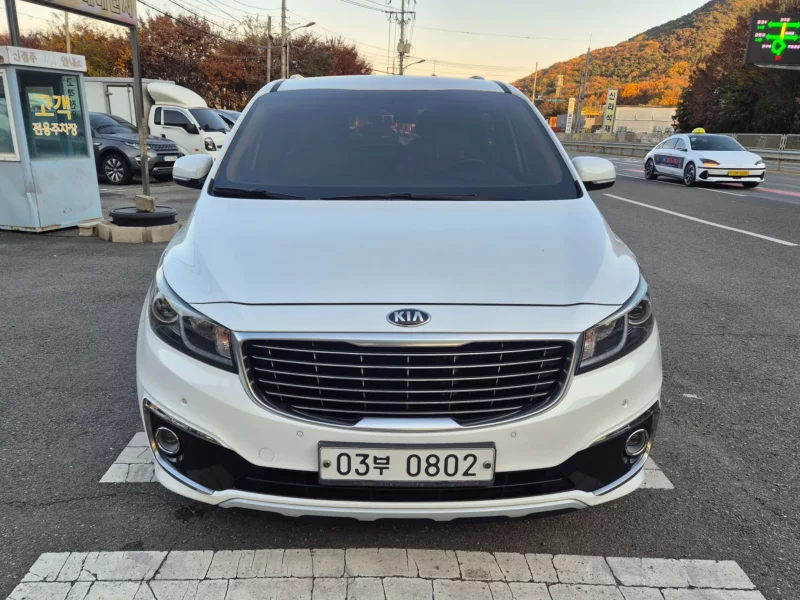Kia Carnival